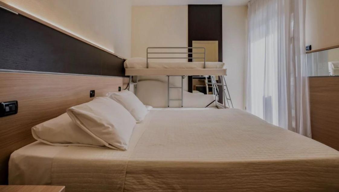Hotel Napoleon San Mauro Mare Eksteriør bilde